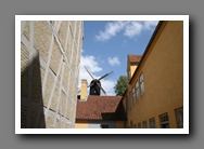 [Click to enlarge image]
